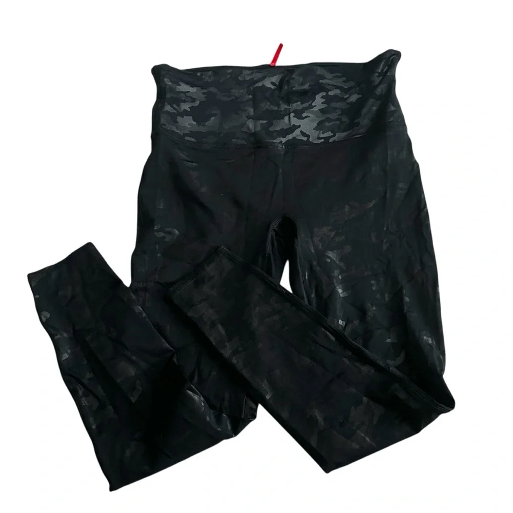 Spanx‎ Camo Coated Faux Leather Look Leggings Womens Size XL
